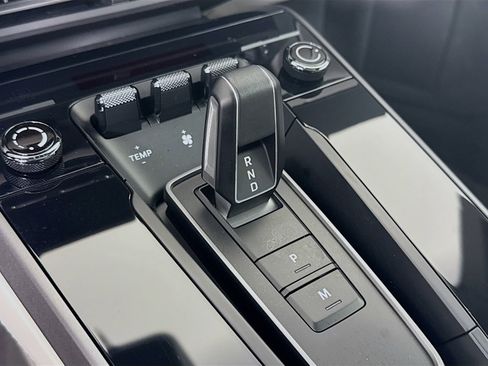 Used 2023 Porsche 911 Carrera 4S image 14