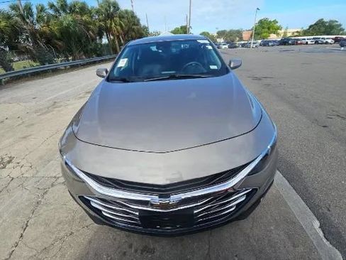Used 2025 Chevrolet Malibu LT image 6