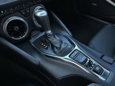 Used 2019 Chevrolet Camaro LT w/ RS Package image 32