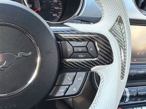 Used 2015 Ford Mustang Premium RWD image 16