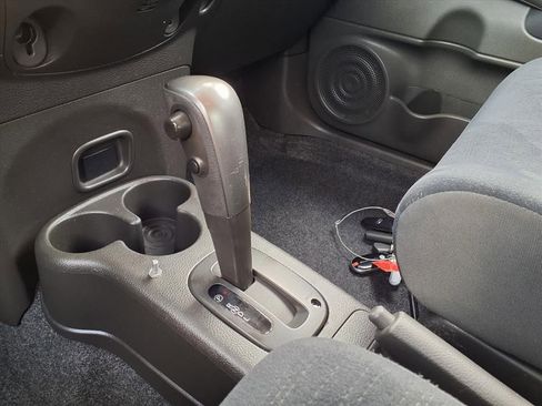 Used 2011 Nissan Cube 1.8 SL w/ Interior Illumination Pkg FWD image 18