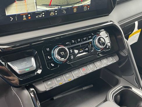 New 2026 GMC Sierra 1500 AT4X image 16