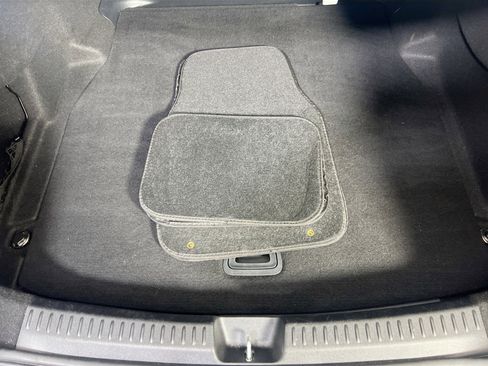 Used 2024 Mercedes-Benz E 350 4MATIC Sedan image 27