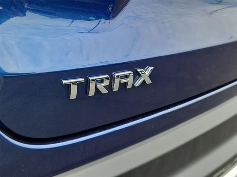 Certified 2024 Chevrolet Trax LT w/ Driver Confidence Package FWD image 22