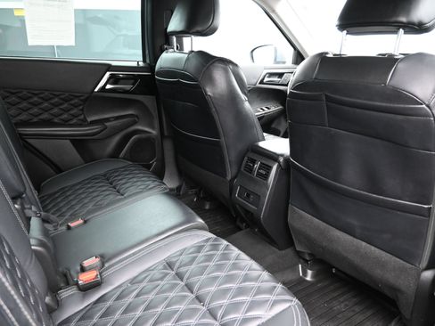 Used 2022 Mitsubishi Outlander SEL FWD image 23