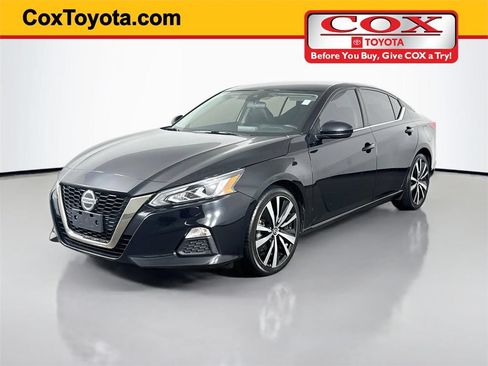 Used 2022 Nissan Altima 2.5 SR FWD image 1