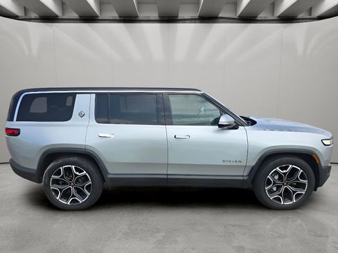 Used 2024 Rivian R1S Adventure AWD/4WD image 6