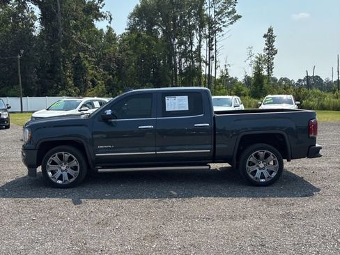 Used 2017 GMC Sierra 1500 Denali w/ Denali Ultimate Package AWD/4WD image 2