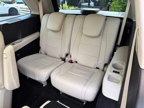 Used 2022 Mercedes-Benz GLS 450 4MATIC image 32