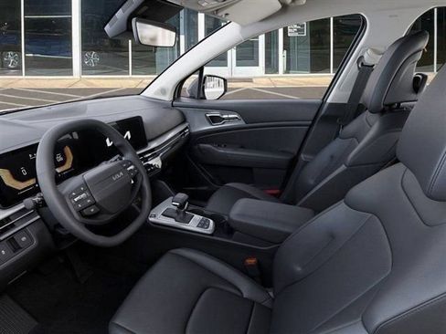 New 2026 Kia Sportage EX FWD image 17