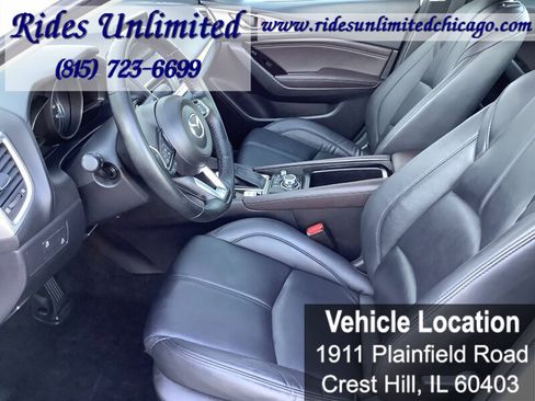 Used 2018 MAZDA MAZDA3 Touring FWD image 17