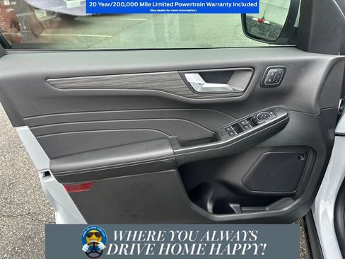 New 2026 Ford Escape Platinum w/ Premium Technology Package AWD/4WD image 9