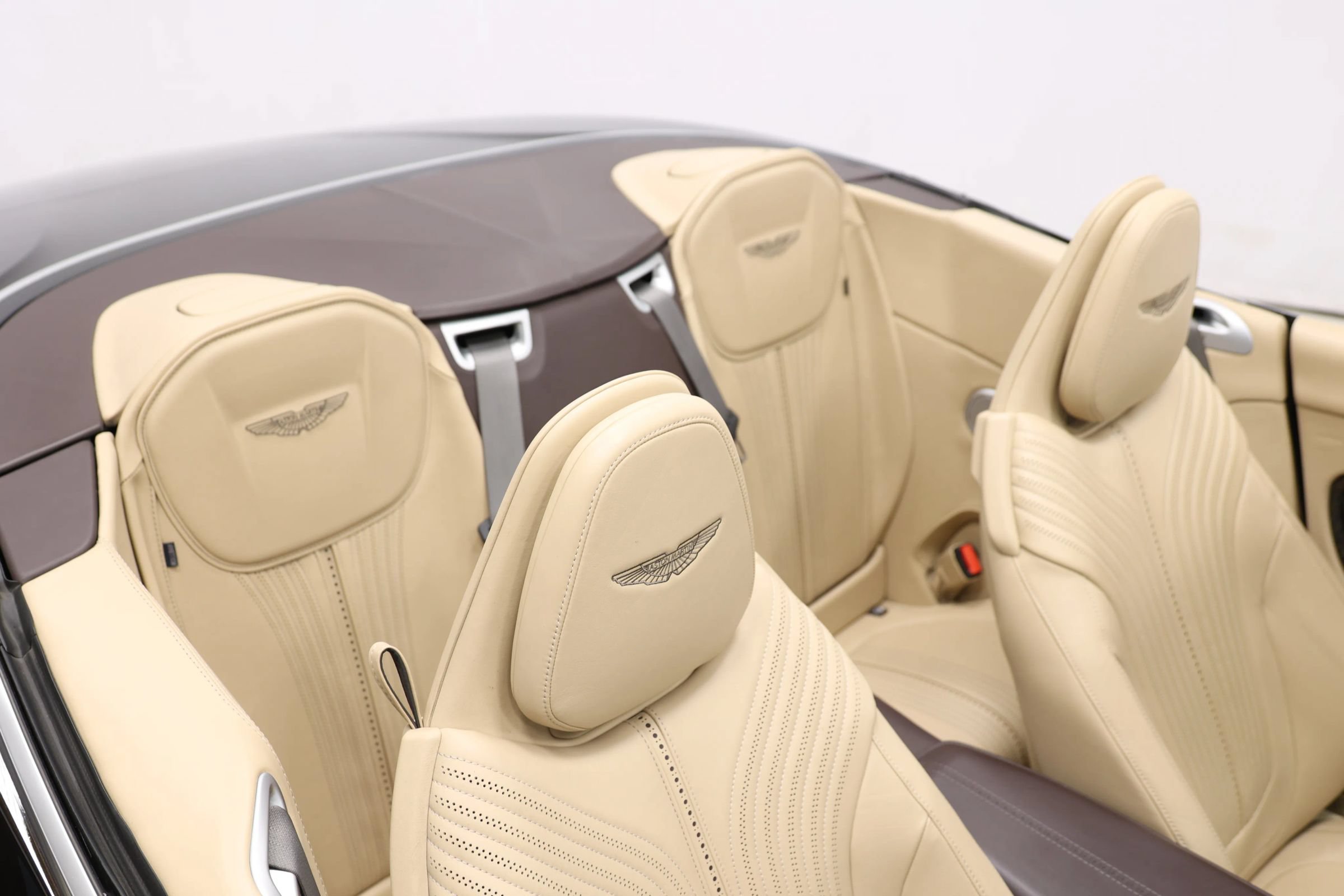 Used 2019 Aston Martin DB11 Volante RWD image 94