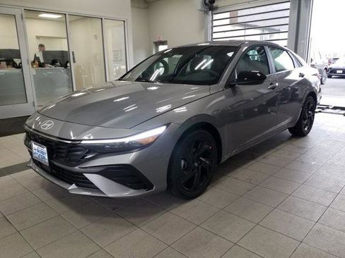 New 2026 Hyundai Elantra SEL Sport w/ Cargo Package image 2