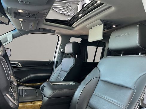 Used 2017 GMC Yukon XL Denali w/ Open Road Package image 8