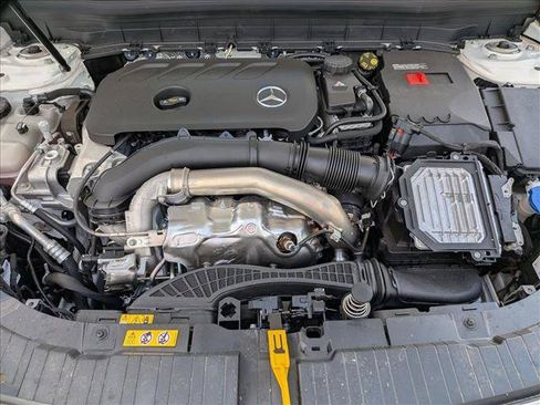 New 2026 Mercedes-Benz GLB 250 4MATIC image 18
