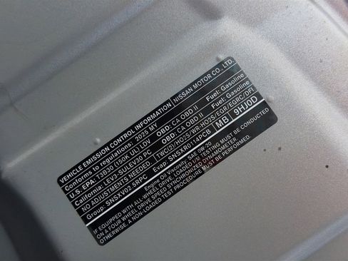 Used 2025 Nissan Altima 2.5 SV FWD image 17