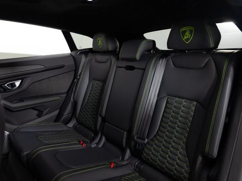Used 2021 Lamborghini Urus AWD/4WD image 30