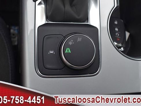 Used 2025 Chevrolet Blazer LT image 36