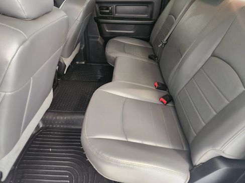 Used 2018 RAM 2500 Tradesman w/ Chrome Appearance Group AWD/4WD image 30