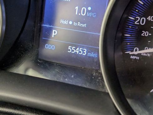 Used 2019 Toyota C-HR LE FWD image 16