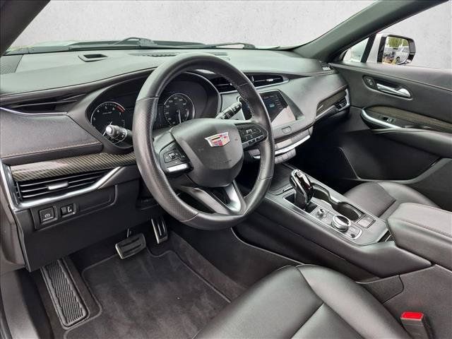 Used 2022 Cadillac XT4 Sport w/ Enhanced Visibility Package FWD image 14