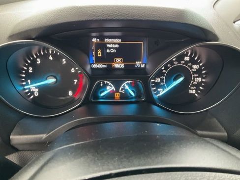 Used 2019 Ford Escape Titanium image 10