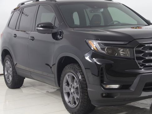 Used 2024 Honda Passport TrailSport image 34