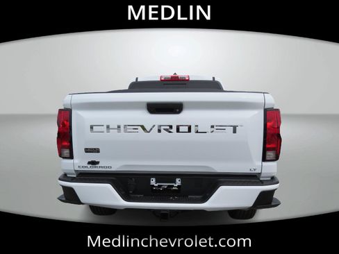 Used 2024 Chevrolet Colorado LT w/ LT Convenience Package II image 7