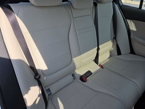 Used 2025 Mercedes-Benz C 300 4MATIC Sedan image 19