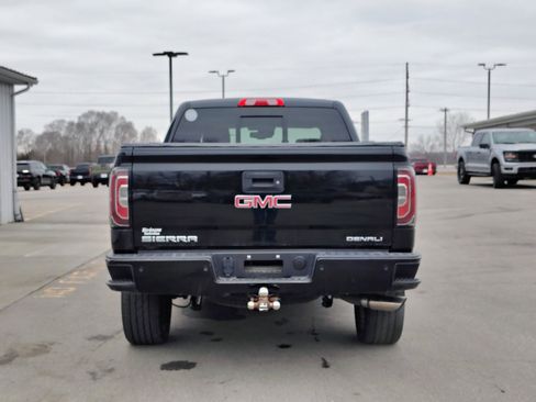 Used 2017 GMC Sierra 1500 Denali w/ Denali Ultimate Package image 6
