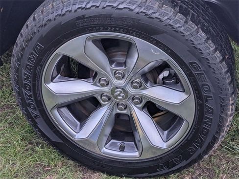 Certified 2021 RAM 1500 Limited w/ Body Color Bumper Group image 8