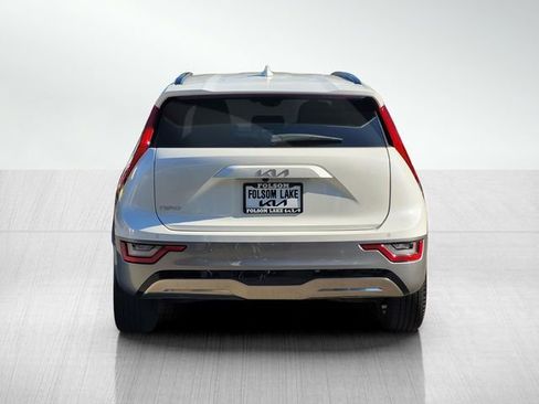 Used 2025 Kia Niro Wave w/ Wave Preserve Package image 5