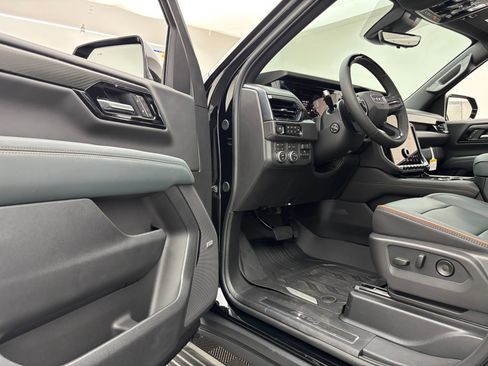 New 2026 GMC Yukon AT4 w/ AT4 Premium Plus Package AWD/4WD image 19