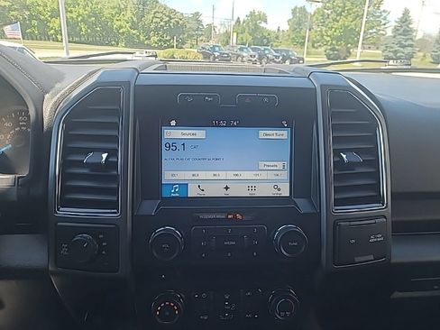 Used 2018 Ford F150 XLT w/ Equipment Group 302A Luxury AWD/4WD image 22
