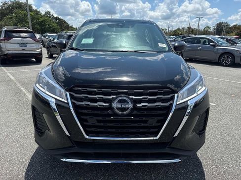 New 2025 Nissan Kicks Play S image 9