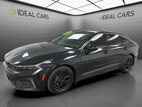Used 2025 Kia K5 LXS FWD image 1