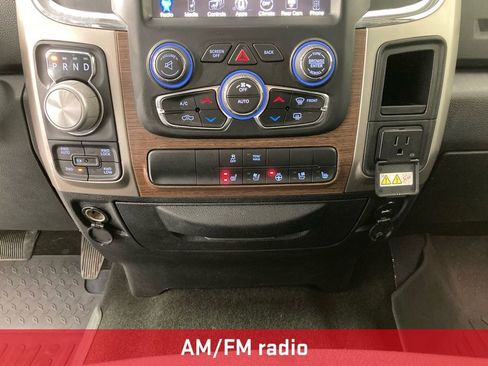 Used 2017 RAM 1500 Laramie image 9