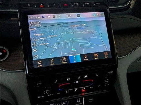 Used 2022 Jeep Grand Cherokee Summit w/ Adv Protech Group IV image 8