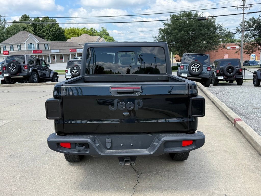 Used 2021 Jeep Gladiator Sport AWD/4WD image 7