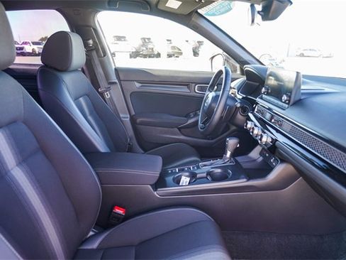 Used 2023 Honda Civic Sport image 18