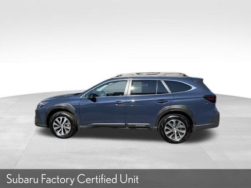 Used 2025 Subaru Outback Premium AWD/4WD image 5