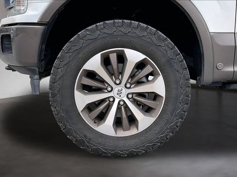 Used 2019 Ford F150 King Ranch w/ Equipment Group 601A Luxury AWD/4WD image 34