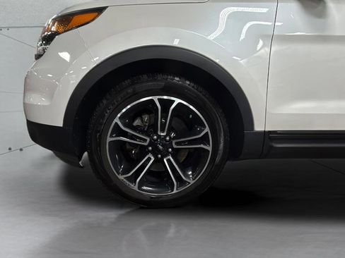 Used 2015 Ford Explorer Sport w/ Equipment Group 401A image 26