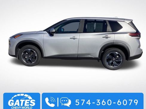 Used 2025 Nissan Rogue SV AWD/4WD image 6