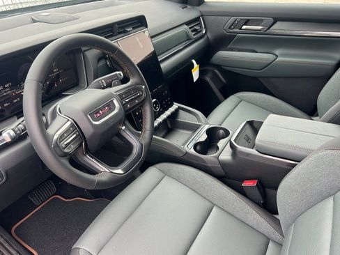 New 2026 GMC Terrain AT4 AWD/4WD image 7