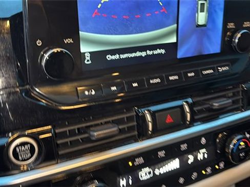 Used 2022 Nissan Pathfinder Platinum w/ Cargo Package image 19