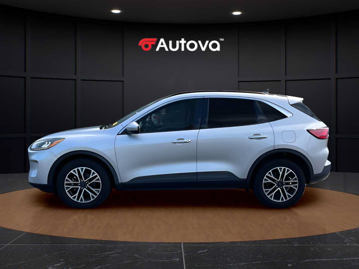 Used 2020 Ford Escape SEL AWD/4WD image 2