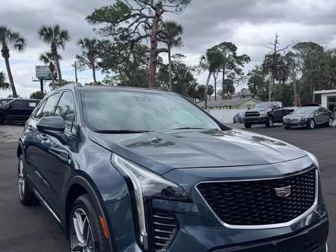 Used 2020 Cadillac XT4 Sport image 3