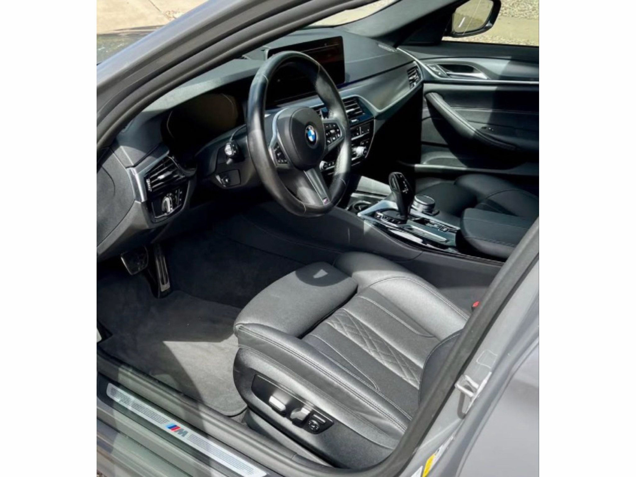 Used 2022 BMW 530i w/ M Sport Package RWD image 7